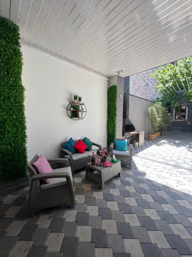 Cool Blue Interior Self Check In Apartment Yerevan Bagian luar foto